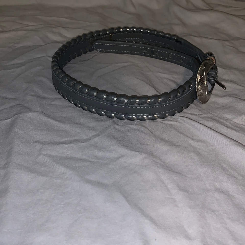 Justin belt with silver .